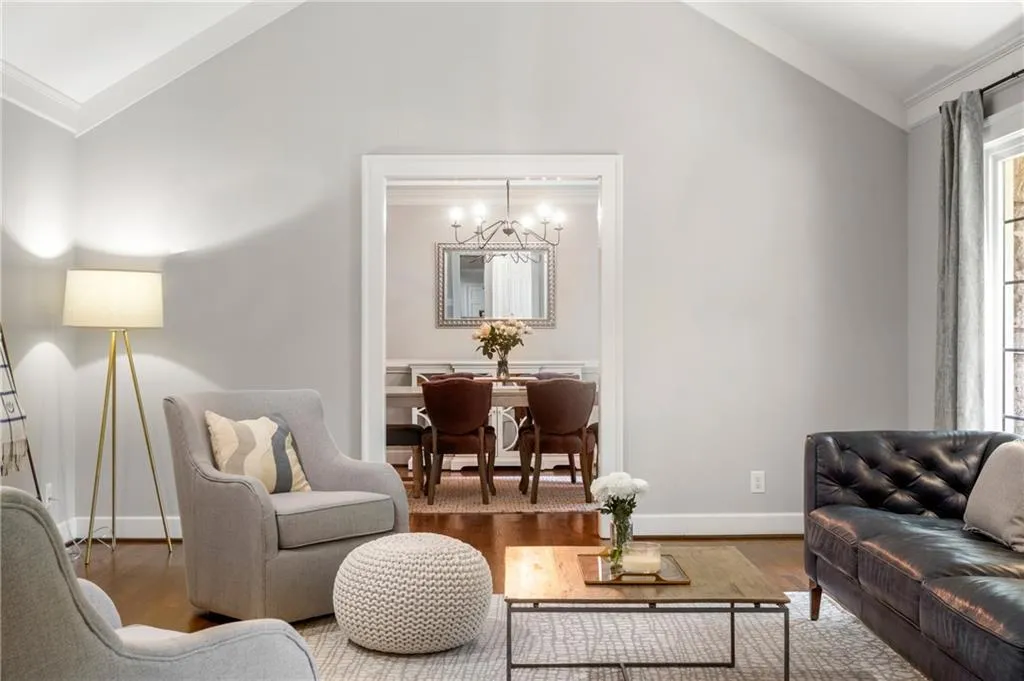 140 River Court Parkway, Sandy Springs, Georgia 30328, 5 Bedrooms Bedrooms, ,4 BathroomsBathrooms,Residential,Sold,140 River Court Parkway,7258519