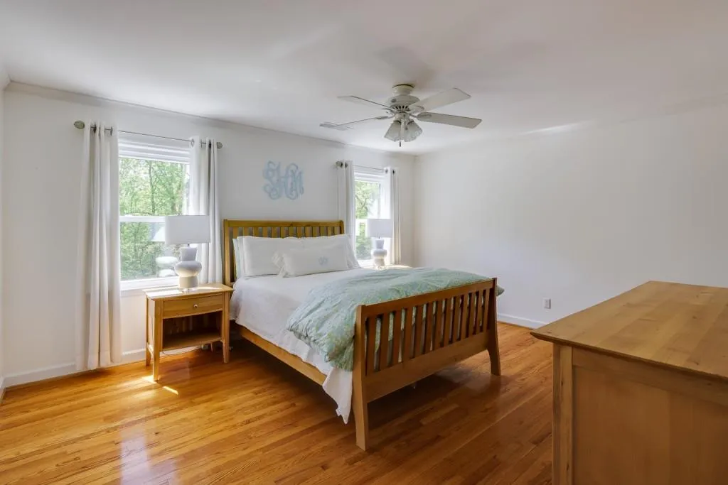 555 Valley Hall Drive, Sandy Springs, Georgia 30350, 5 Bedrooms Bedrooms, ,3 BathroomsBathrooms,Residential,Sold,555 Valley Hall Drive,7036959