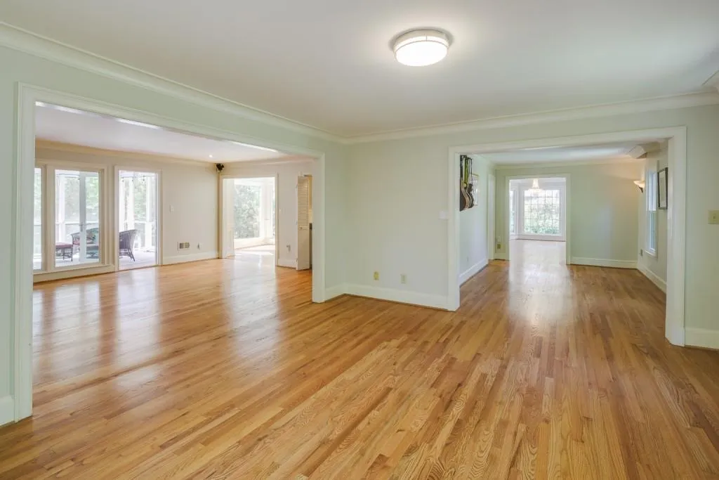 555 Valley Hall Drive, Sandy Springs, Georgia 30350, 5 Bedrooms Bedrooms, ,3 BathroomsBathrooms,Residential,Sold,555 Valley Hall Drive,7036959