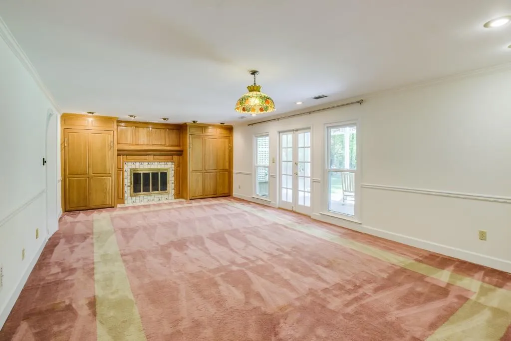 555 Valley Hall Drive, Sandy Springs, Georgia 30350, 5 Bedrooms Bedrooms, ,3 BathroomsBathrooms,Residential,Sold,555 Valley Hall Drive,7036959