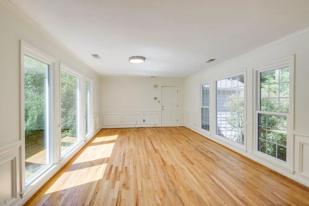 555 Valley Hall Drive, Sandy Springs, Georgia 30350, 5 Bedrooms Bedrooms, ,3 BathroomsBathrooms,Residential,Sold,555 Valley Hall Drive,7036959