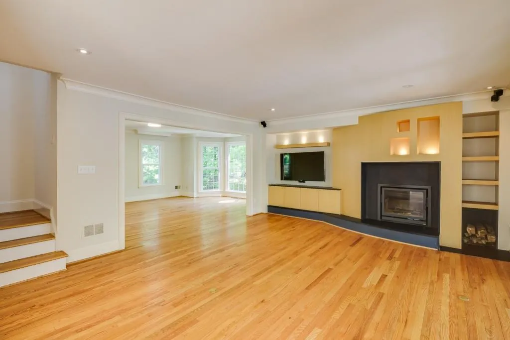 555 Valley Hall Drive, Sandy Springs, Georgia 30350, 5 Bedrooms Bedrooms, ,3 BathroomsBathrooms,Residential,Sold,555 Valley Hall Drive,7036959