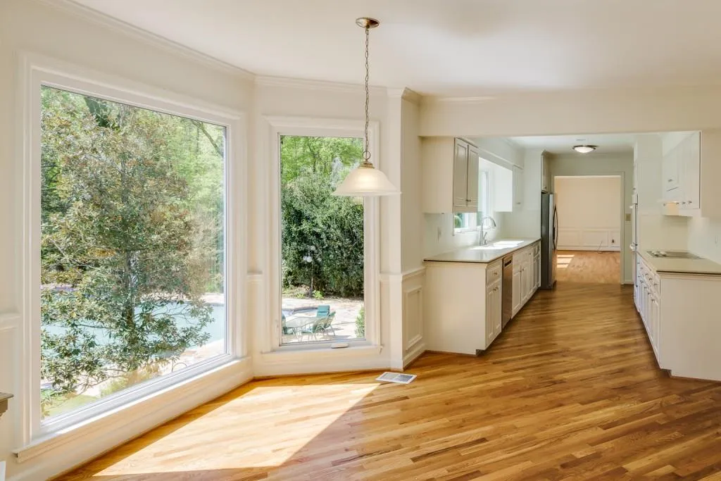 555 Valley Hall Drive, Sandy Springs, Georgia 30350, 5 Bedrooms Bedrooms, ,3 BathroomsBathrooms,Residential,Sold,555 Valley Hall Drive,7036959