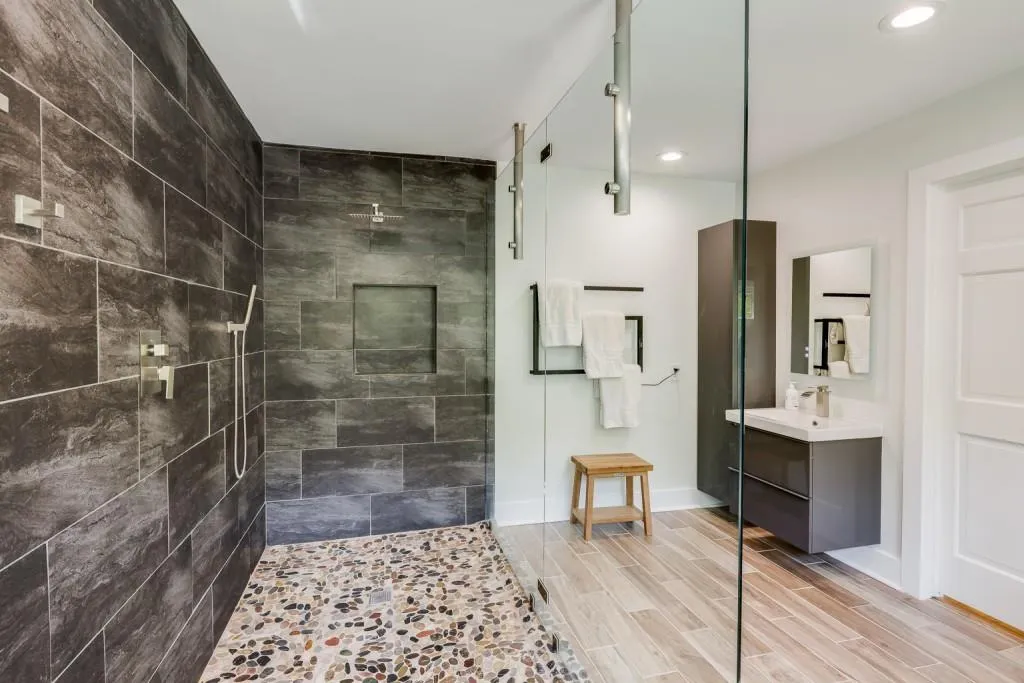 555 Valley Hall Drive, Sandy Springs, Georgia 30350, 5 Bedrooms Bedrooms, ,3 BathroomsBathrooms,Residential,Sold,555 Valley Hall Drive,7036959