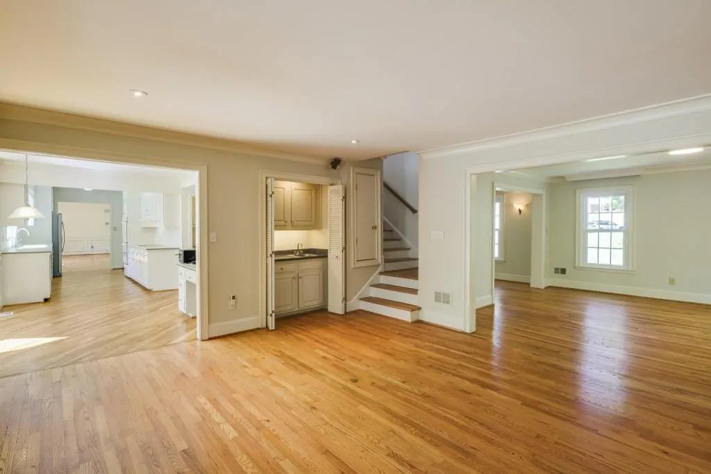 555 Valley Hall Drive, Sandy Springs, Georgia 30350, 5 Bedrooms Bedrooms, ,3 BathroomsBathrooms,Residential,Sold,555 Valley Hall Drive,7036959