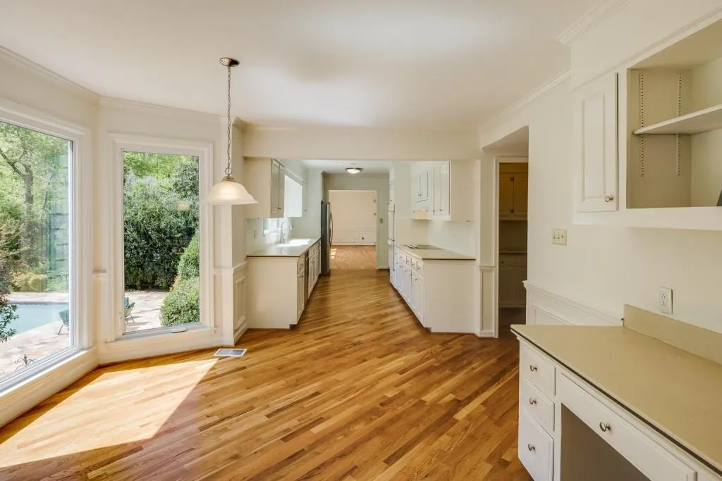 555 Valley Hall Drive, Sandy Springs, Georgia 30350, 5 Bedrooms Bedrooms, ,3 BathroomsBathrooms,Residential,Sold,555 Valley Hall Drive,7036959