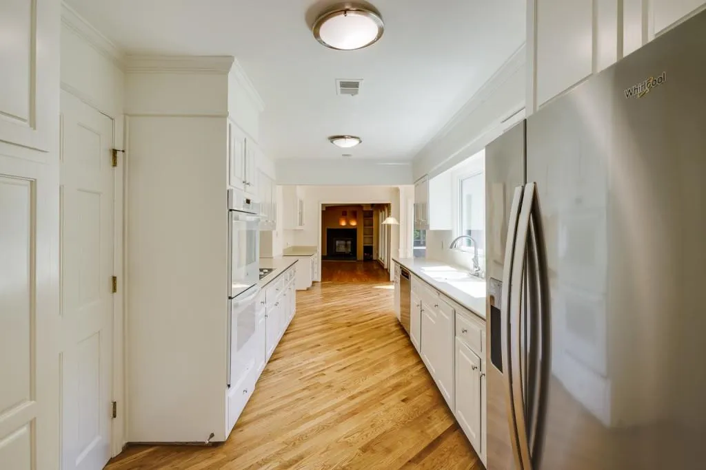 555 Valley Hall Drive, Sandy Springs, Georgia 30350, 5 Bedrooms Bedrooms, ,3 BathroomsBathrooms,Residential,Sold,555 Valley Hall Drive,7036959