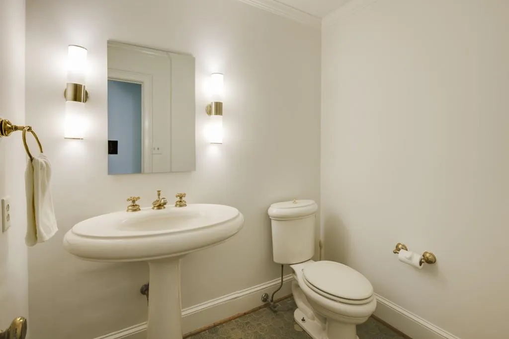 555 Valley Hall Drive, Sandy Springs, Georgia 30350, 5 Bedrooms Bedrooms, ,3 BathroomsBathrooms,Residential,Sold,555 Valley Hall Drive,7036959