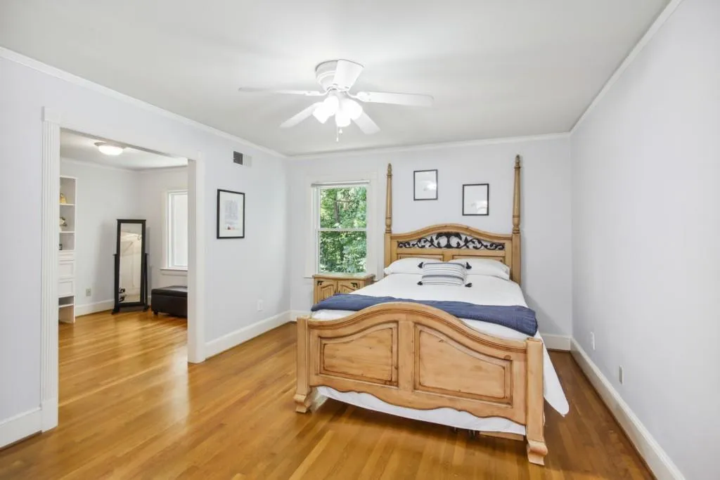 275 Glen Lake Drive, Atlanta, Georgia 30327, 5 Bedrooms Bedrooms, ,3 BathroomsBathrooms,Residential,Sold,275 Glen Lake Drive,7063089