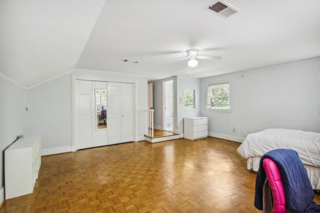 275 Glen Lake Drive, Atlanta, Georgia 30327, 5 Bedrooms Bedrooms, ,3 BathroomsBathrooms,Residential,Sold,275 Glen Lake Drive,7063089