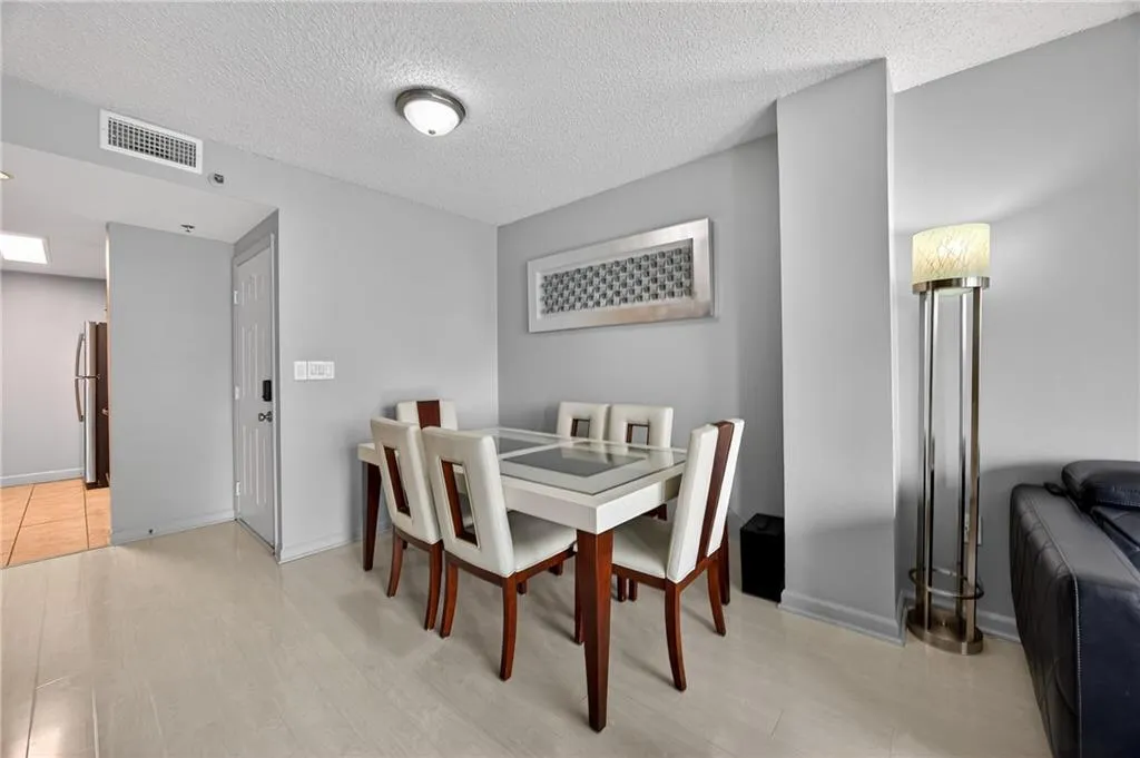 1280 W Peachtree Street Nw Unit 2708, Atlanta, Georgia 30309, 1 Bedroom Bedrooms, 0 ,1 BathroomBathrooms,Residential,For Sale,1280 W Peachtree Street Nw Unit 2708,7732727