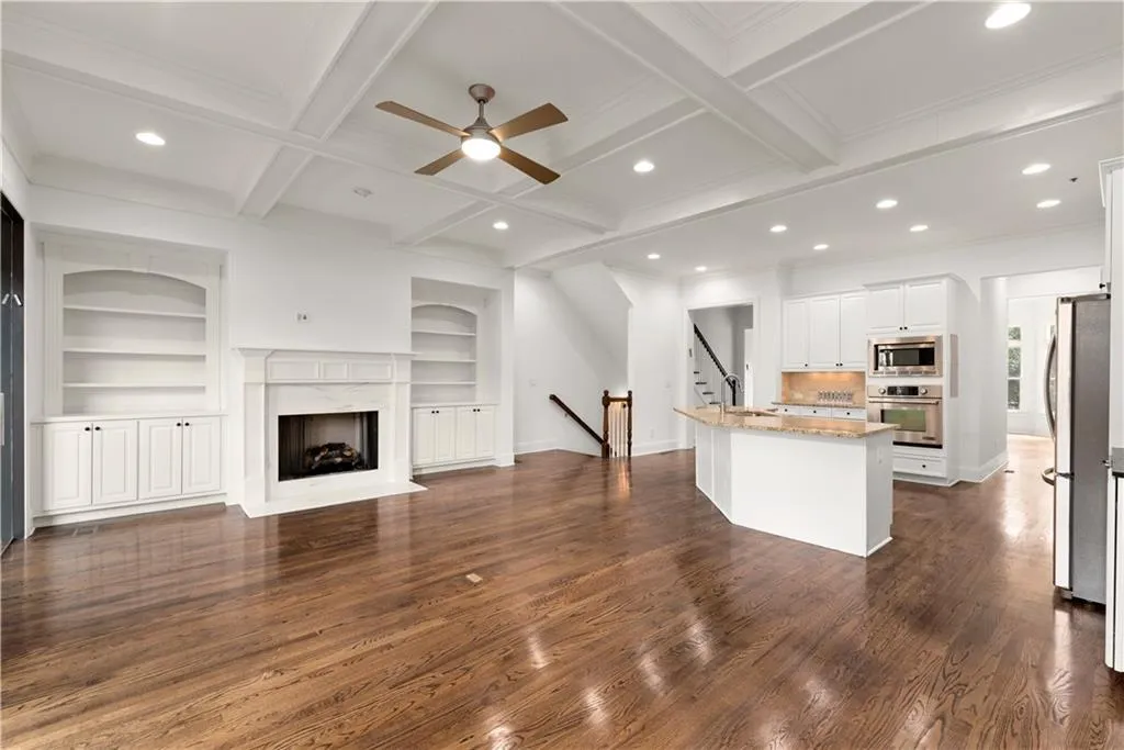 673 Lockton Place, Atlanta, Georgia 30342, 4 Bedrooms Bedrooms, ,4 BathroomsBathrooms,Residential,Sold,673 Lockton Place,6856667