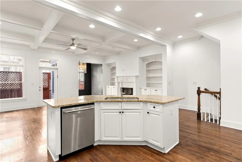 673 Lockton Place, Atlanta, Georgia 30342, 4 Bedrooms Bedrooms, ,4 BathroomsBathrooms,Residential,Sold,673 Lockton Place,6856667