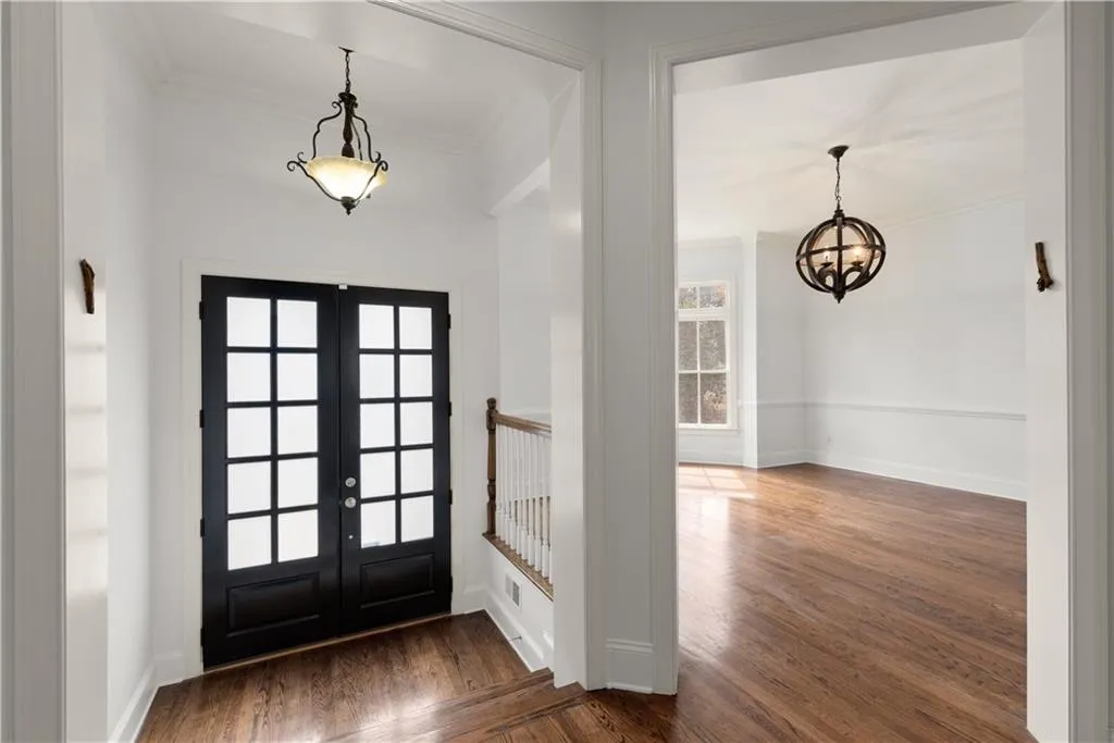673 Lockton Place, Atlanta, Georgia 30342, 4 Bedrooms Bedrooms, ,4 BathroomsBathrooms,Residential,Sold,673 Lockton Place,6856667