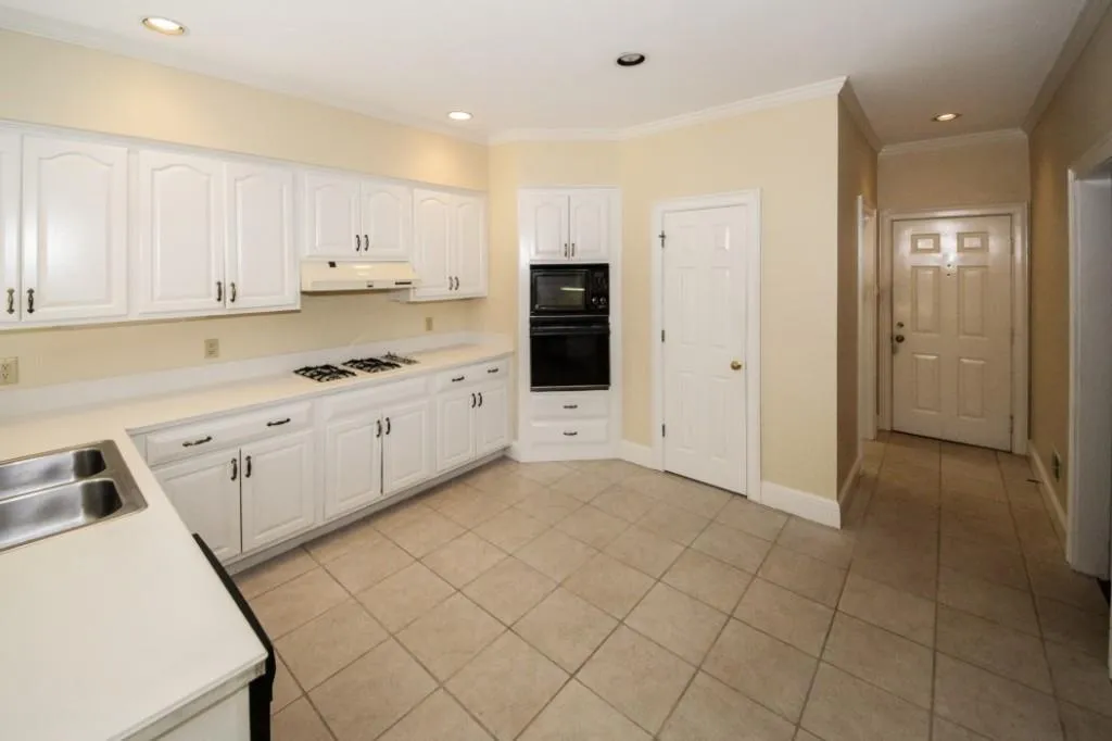 135 Belmont Trace, Sandy Springs, Georgia 30328, 3 Bedrooms Bedrooms, ,2 BathroomsBathrooms,Residential,Sold,135 Belmont Trace,6040336