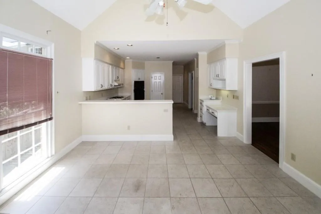 135 Belmont Trace, Sandy Springs, Georgia 30328, 3 Bedrooms Bedrooms, ,2 BathroomsBathrooms,Residential,Sold,135 Belmont Trace,6040336