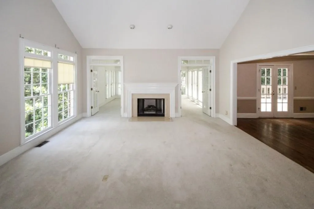 135 Belmont Trace, Sandy Springs, Georgia 30328, 3 Bedrooms Bedrooms, ,2 BathroomsBathrooms,Residential,Sold,135 Belmont Trace,6040336