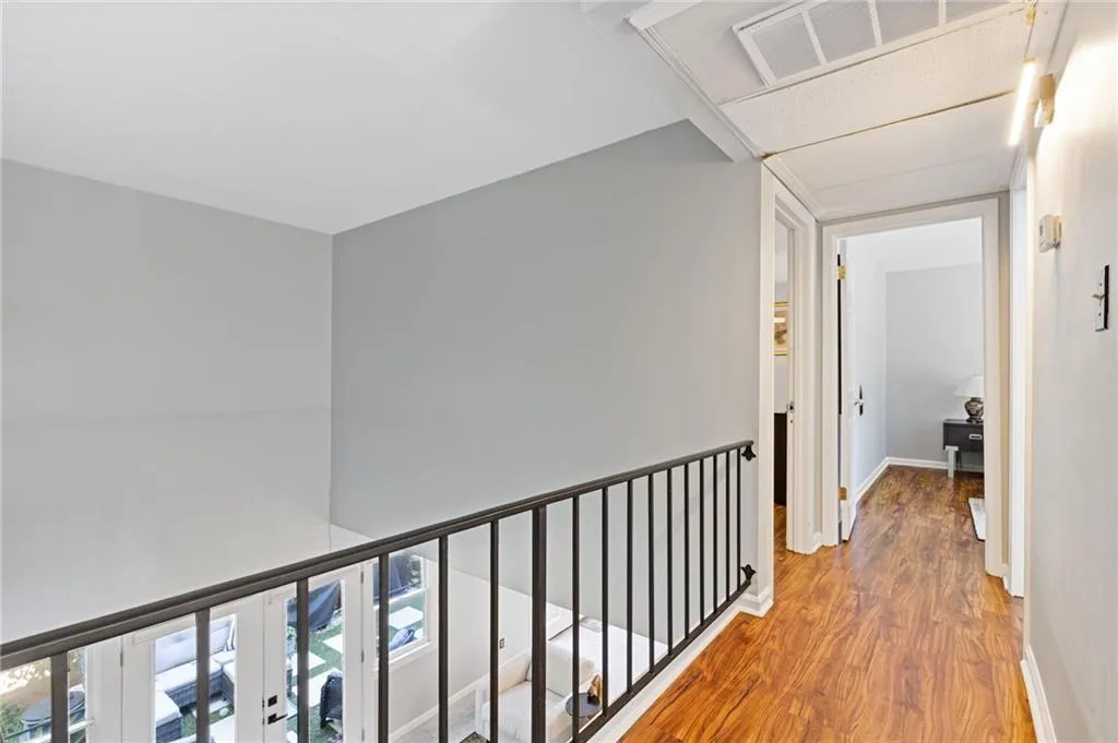 5400 Roswell Road Unit A4, Sandy Springs, Georgia 30342, 2 Bedrooms Bedrooms, ,1 BathroomBathrooms,Residential,For Sale,5400 Roswell Road Unit A4,7762124