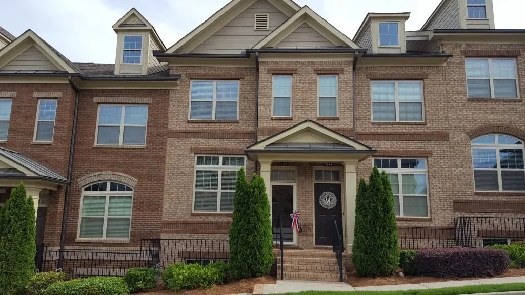 7430 Glisten Avenue, Sandy Springs, Georgia 30328, 3 Bedrooms Bedrooms, ,3 BathroomsBathrooms,Residential,Sold,7430 Glisten Avenue,5859349
