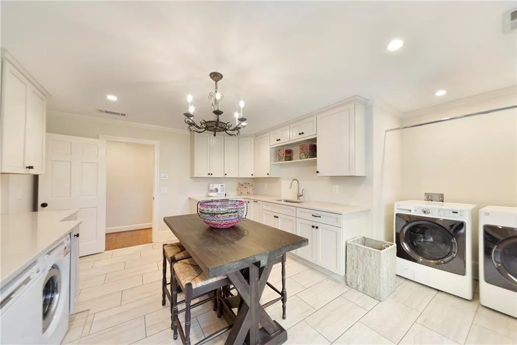 1450 Northwold Drive, Atlanta, Georgia 30350, 6 Bedrooms Bedrooms, ,5 BathroomsBathrooms,Residential,Sold,1450 Northwold Drive,6810726