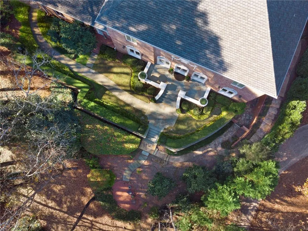 1450 Northwold Drive, Atlanta, Georgia 30350, 6 Bedrooms Bedrooms, ,5 BathroomsBathrooms,Residential,Sold,1450 Northwold Drive,6810726