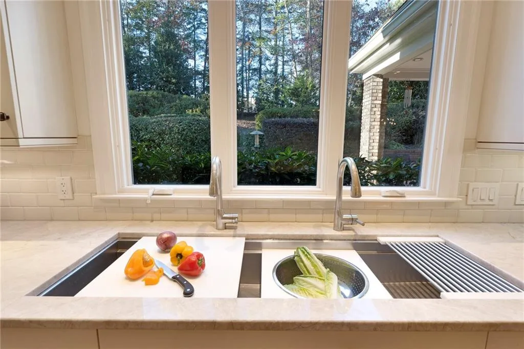 1450 Northwold Drive, Atlanta, Georgia 30350, 6 Bedrooms Bedrooms, ,5 BathroomsBathrooms,Residential,Sold,1450 Northwold Drive,6810726
