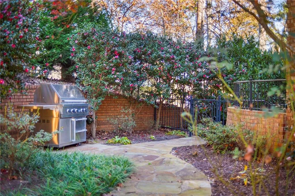 1450 Northwold Drive, Atlanta, Georgia 30350, 6 Bedrooms Bedrooms, ,5 BathroomsBathrooms,Residential,Sold,1450 Northwold Drive,6810726