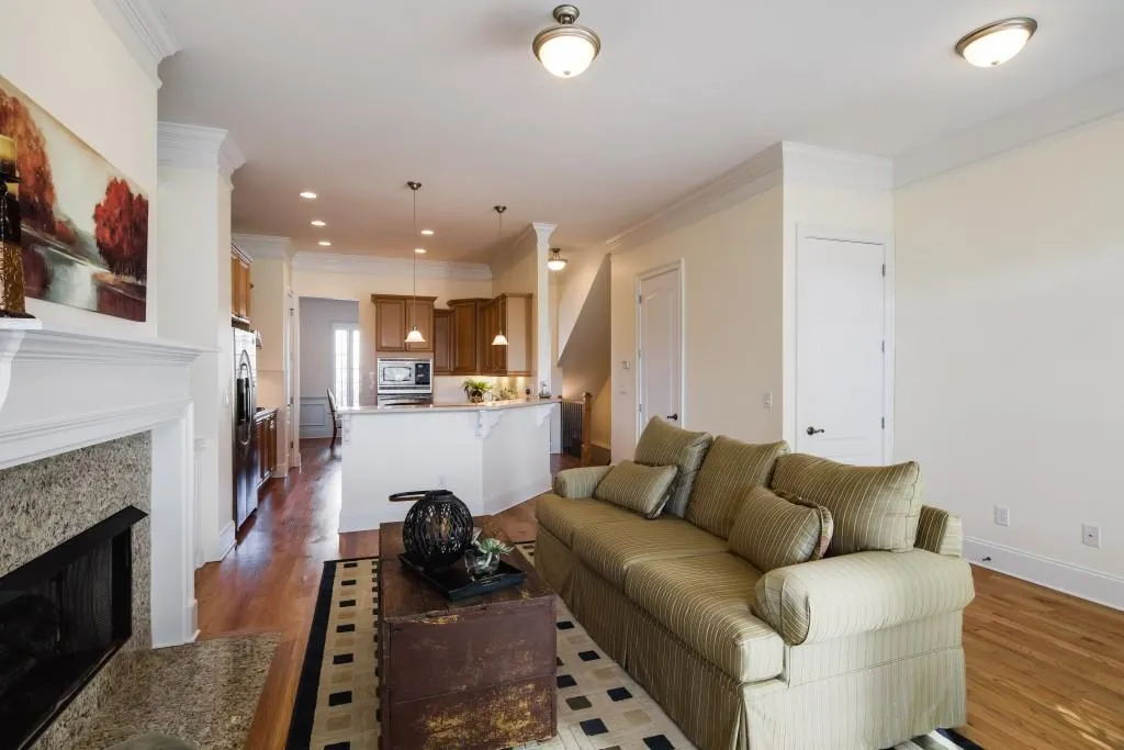993 Pearl Point, Sandy Springs, Georgia 30328, 3 Bedrooms Bedrooms, ,3 BathroomsBathrooms,Residential,Sold,993 Pearl Point,5786525