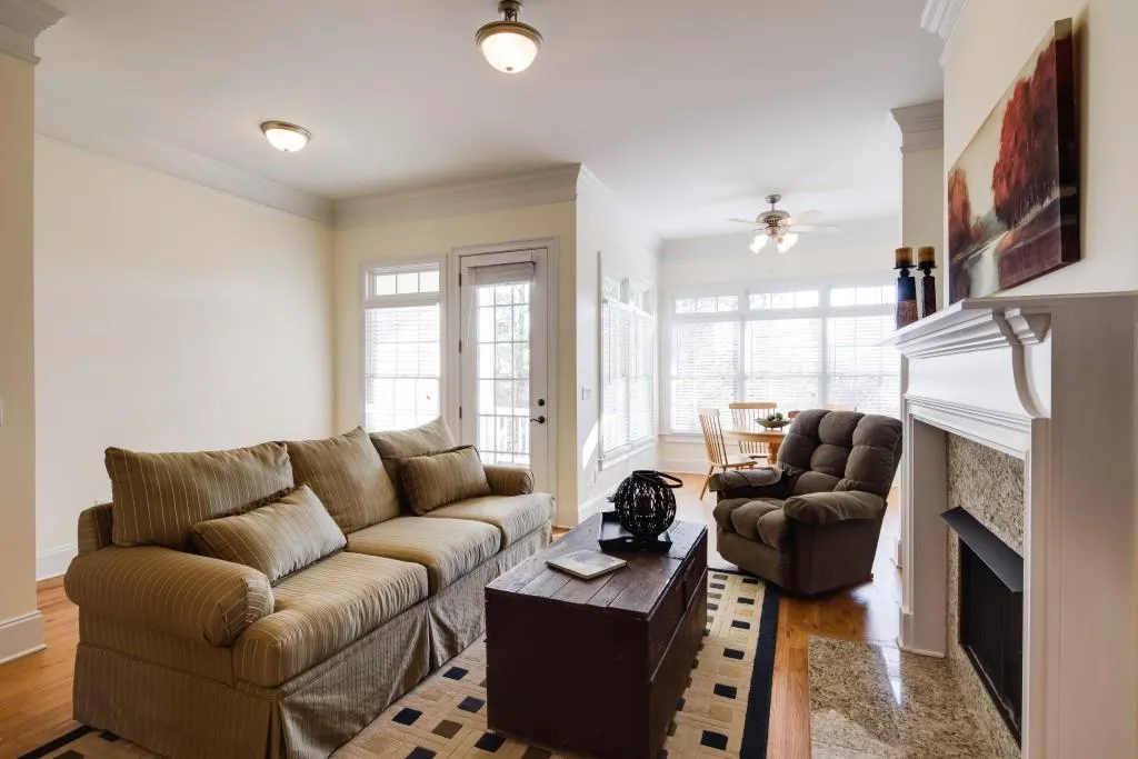 993 Pearl Point, Sandy Springs, Georgia 30328, 3 Bedrooms Bedrooms, ,3 BathroomsBathrooms,Residential,Sold,993 Pearl Point,5786525