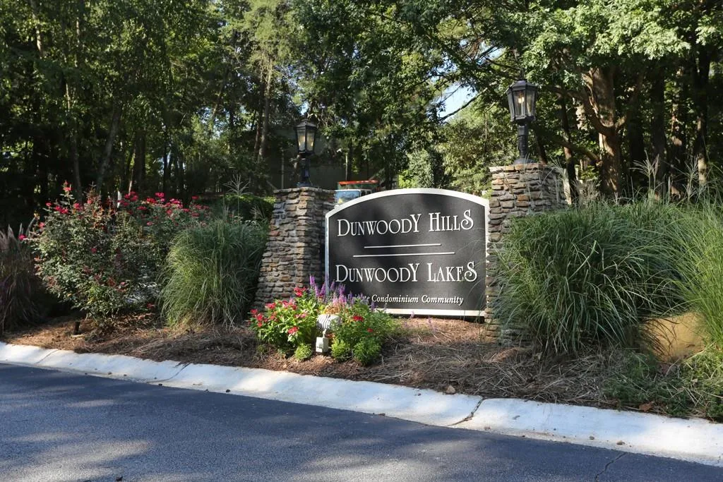 1604 Gettysburg Place, Sandy Springs, Georgia 30350, 2 Bedrooms Bedrooms, ,2 BathroomsBathrooms,Residential,Sold,1604 Gettysburg Place,5741181