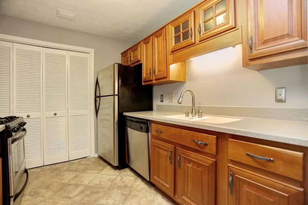 1604 Gettysburg Place, Sandy Springs, Georgia 30350, 2 Bedrooms Bedrooms, ,2 BathroomsBathrooms,Residential,Sold,1604 Gettysburg Place,5741181