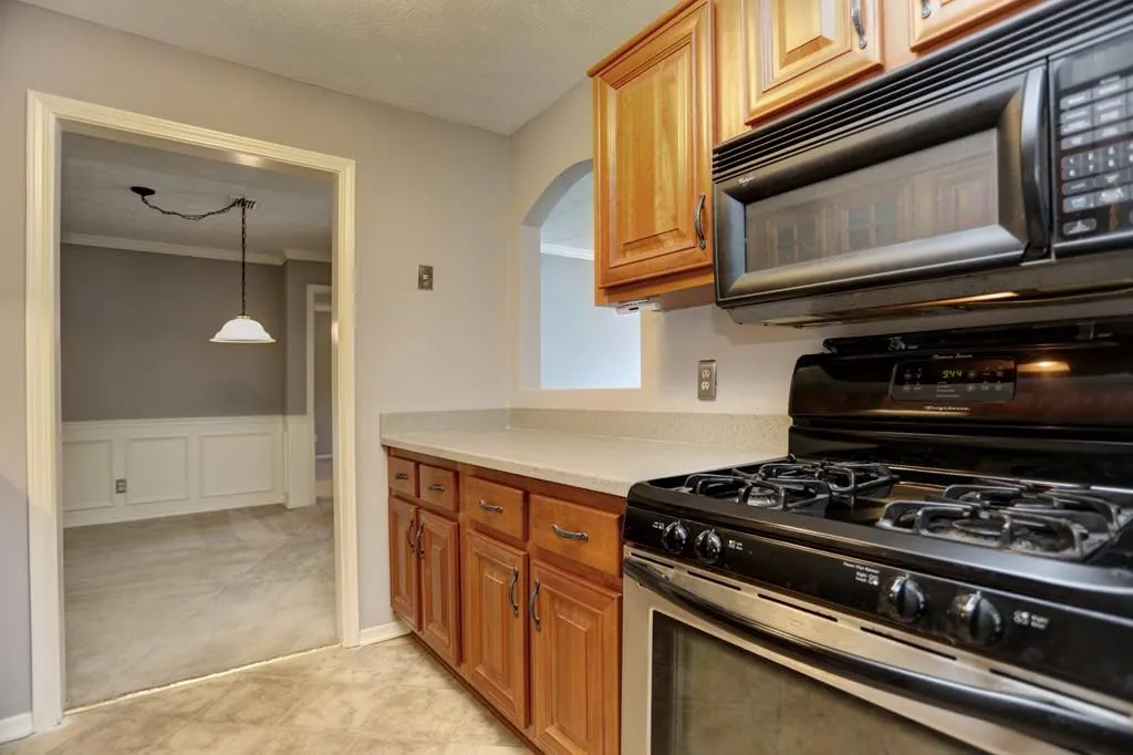 1604 Gettysburg Place, Sandy Springs, Georgia 30350, 2 Bedrooms Bedrooms, ,2 BathroomsBathrooms,Residential,Sold,1604 Gettysburg Place,5741181