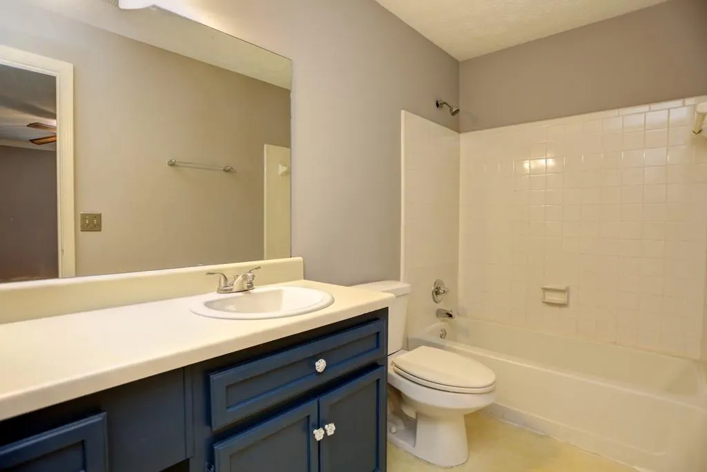 1604 Gettysburg Place, Sandy Springs, Georgia 30350, 2 Bedrooms Bedrooms, ,2 BathroomsBathrooms,Residential,Sold,1604 Gettysburg Place,5741181
