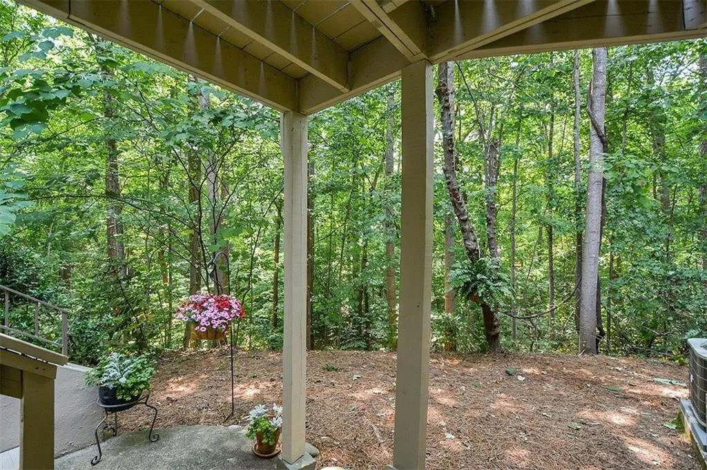 805 Woodcliff Drive Unit 805, Sandy Springs, Georgia 30350, 2 Bedrooms Bedrooms, ,1 BathroomBathrooms,Residential,Sold,805 Woodcliff Drive Unit 805,5697576