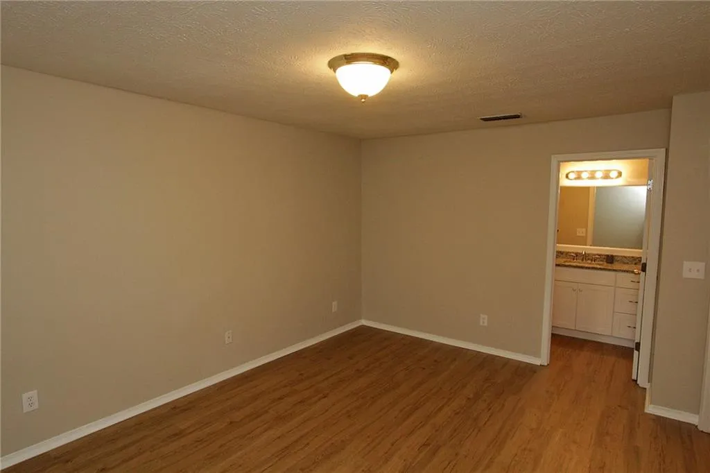 906 Gettysburg Place, Atlanta, Georgia 30350, 2 Bedrooms Bedrooms, ,2 BathroomsBathrooms,Residential,Sold,906 Gettysburg Place,6018289