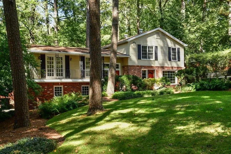 64 Spruell Springs Road, Sandy Springs, Georgia 30342, 3 Bedrooms Bedrooms, ,2 BathroomsBathrooms,Residential,Sold,64 Spruell Springs Road,6074767