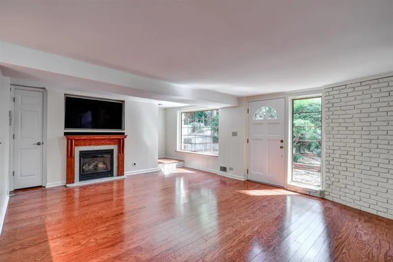 64 Spruell Springs Road, Sandy Springs, Georgia 30342, 3 Bedrooms Bedrooms, ,2 BathroomsBathrooms,Residential,Sold,64 Spruell Springs Road,6074767