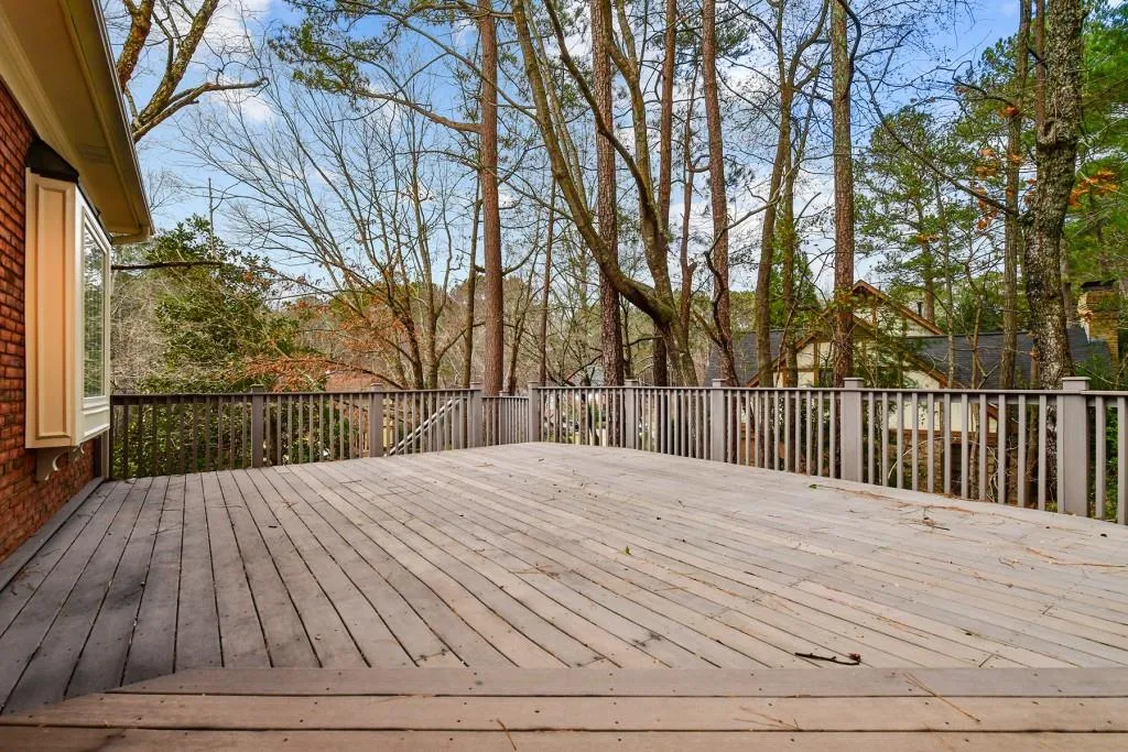 590 Spindlewick Drive, Sandy Springs, Georgia 30350, 4 Bedrooms Bedrooms, ,4 BathroomsBathrooms,Residential,Sold,590 Spindlewick Drive,6985482