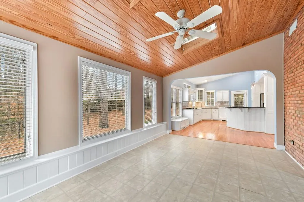 590 Spindlewick Drive, Sandy Springs, Georgia 30350, 4 Bedrooms Bedrooms, ,4 BathroomsBathrooms,Residential,Sold,590 Spindlewick Drive,6985482