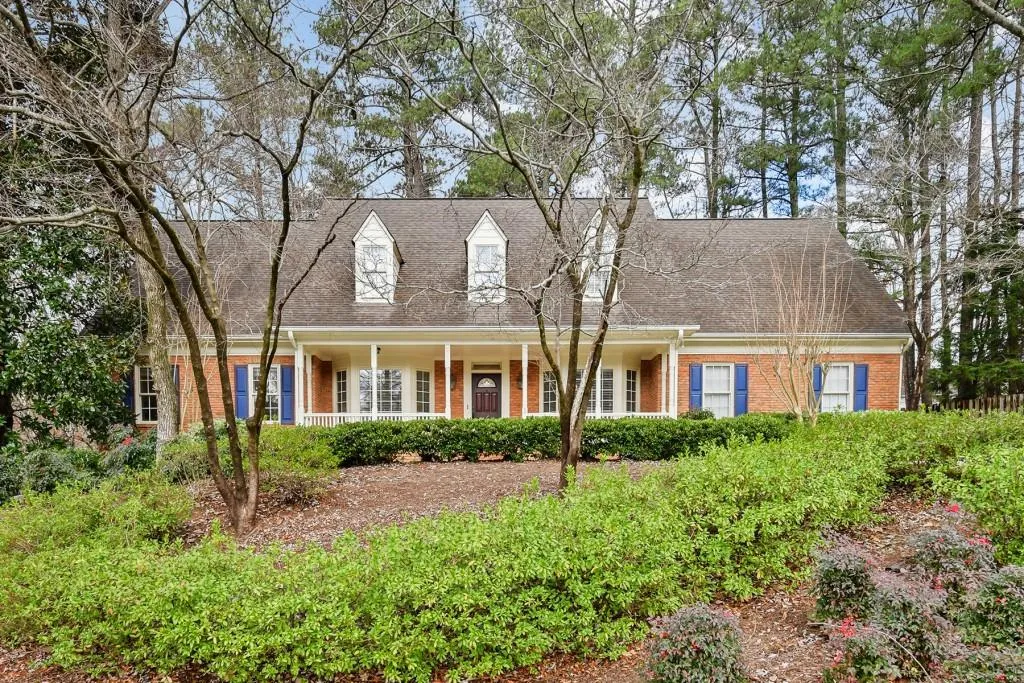 590 Spindlewick Drive, Sandy Springs, Georgia 30350, 4 Bedrooms Bedrooms, ,4 BathroomsBathrooms,Residential,Sold,590 Spindlewick Drive,6985482