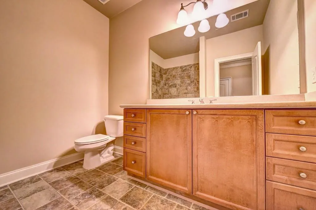 905 Persimmon Point Unit 905, Atlanta, Georgia 30328, 3 Bedrooms Bedrooms, ,2 BathroomsBathrooms,Residential,Sold,905 Persimmon Point Unit 905,6112062