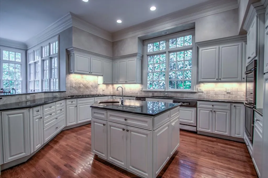3669 Tuxedo Road Nw, Atlanta, Georgia 30305, 7 Bedrooms Bedrooms, ,6 BathroomsBathrooms,Residential,Sold,3669 Tuxedo Road Nw,5602344