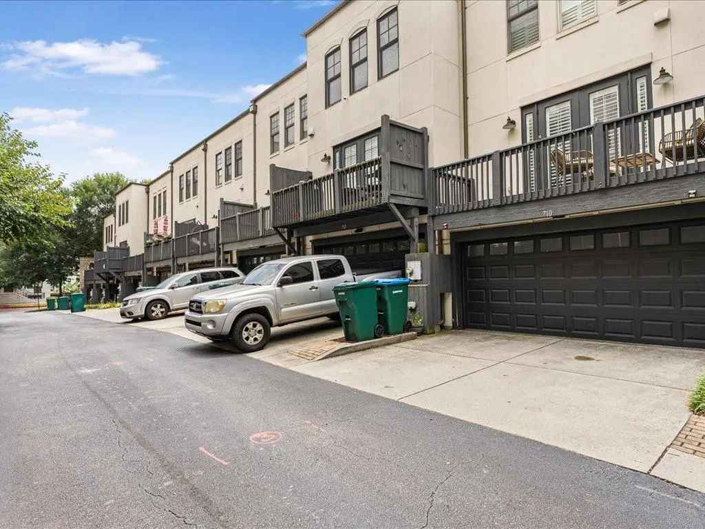 View of street featuring a residential view