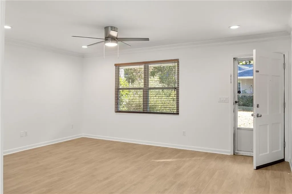 2941 Caldwell Road Ne Unit A4, Brookhaven, Georgia 30319, 2 Bedrooms Bedrooms, ,1 BathroomBathrooms,Residential,For Sale,2941 Caldwell Road Ne Unit A4,7682351