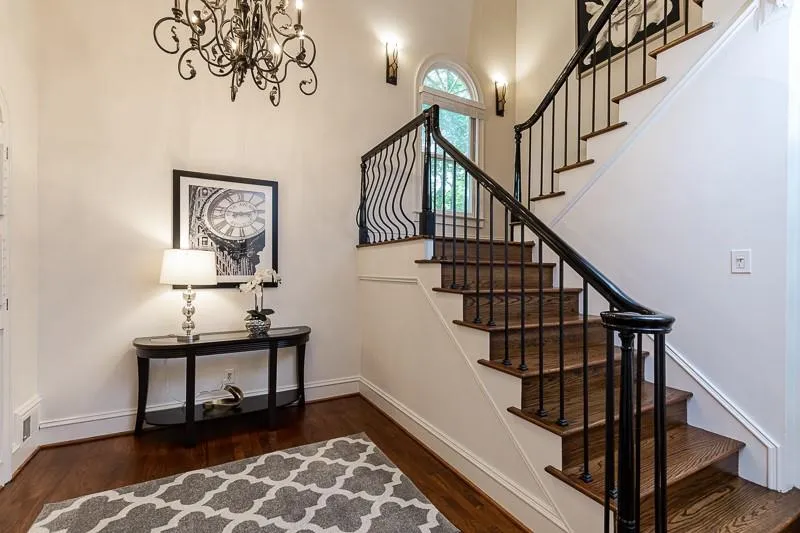 5720 Oak Landing, Sandy Springs, Georgia 30327, 3 Bedrooms Bedrooms, ,3 BathroomsBathrooms,Residential,Sold,5720 Oak Landing,6739887