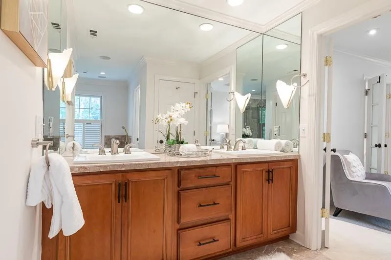 5720 Oak Landing, Sandy Springs, Georgia 30327, 3 Bedrooms Bedrooms, ,3 BathroomsBathrooms,Residential,Sold,5720 Oak Landing,6739887