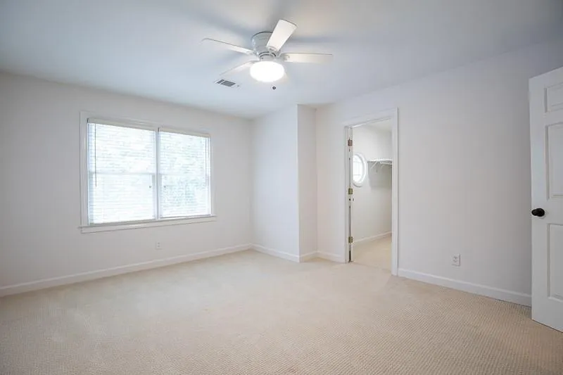 5720 Oak Landing, Sandy Springs, Georgia 30327, 3 Bedrooms Bedrooms, ,3 BathroomsBathrooms,Residential,Sold,5720 Oak Landing,6739887
