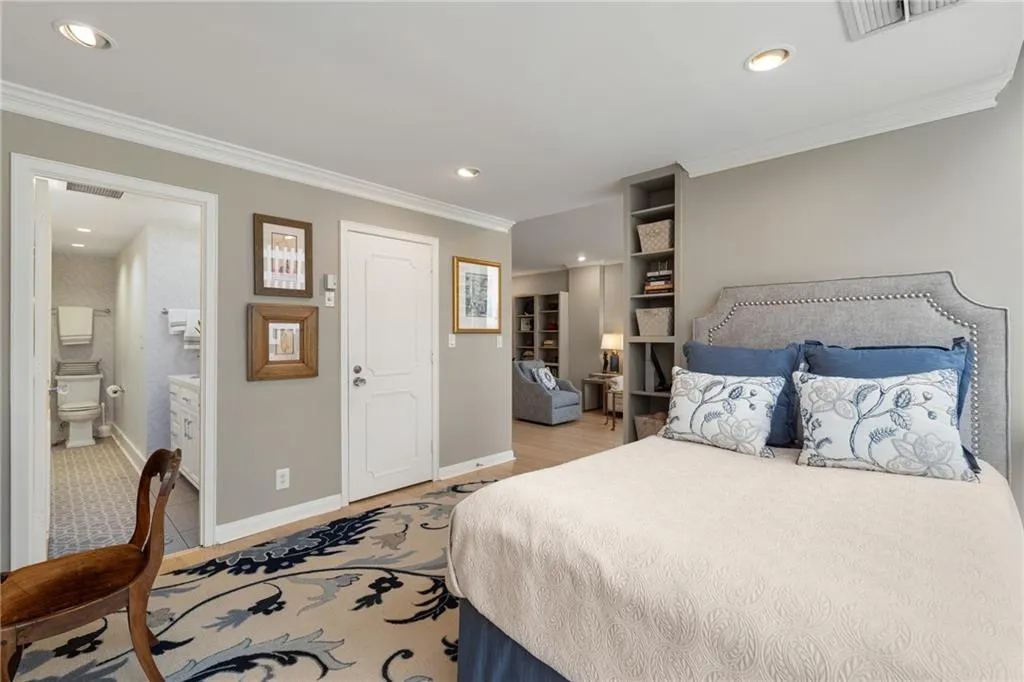 145 15th Street Ne Unit 1430, Atlanta, Georgia 30309, 1 Bedroom Bedrooms, ,1 BathroomBathrooms,Residential,For Sale,145 15th Street Ne Unit 1430,7598302