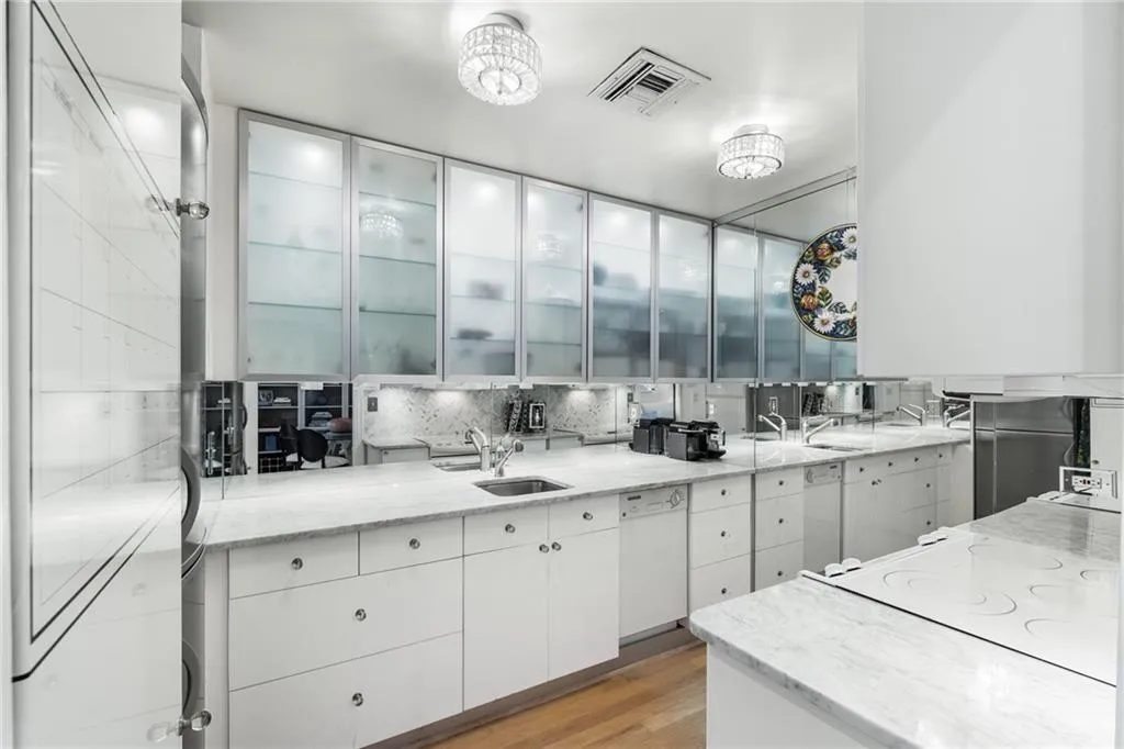 145 15th Street Ne Unit 1430, Atlanta, Georgia 30309, 1 Bedroom Bedrooms, ,1 BathroomBathrooms,Residential,For Sale,145 15th Street Ne Unit 1430,7598302