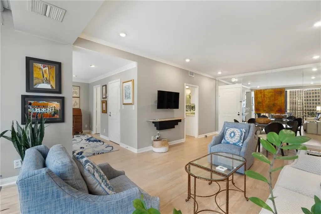 145 15th Street Ne Unit 1430, Atlanta, Georgia 30309, 1 Bedroom Bedrooms, ,1 BathroomBathrooms,Residential,For Sale,145 15th Street Ne Unit 1430,7598302